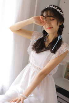 《交换:完美的邻居》在线观看